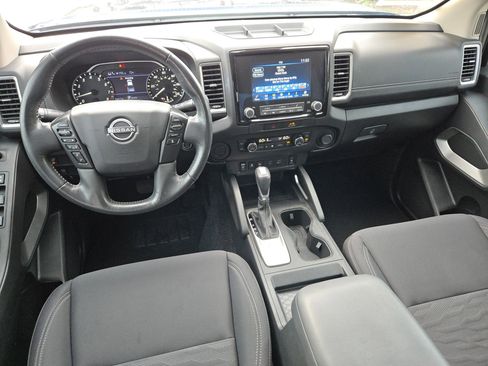 Used 2023 Nissan Frontier SV w/ SV Convenience Package RWD image 15