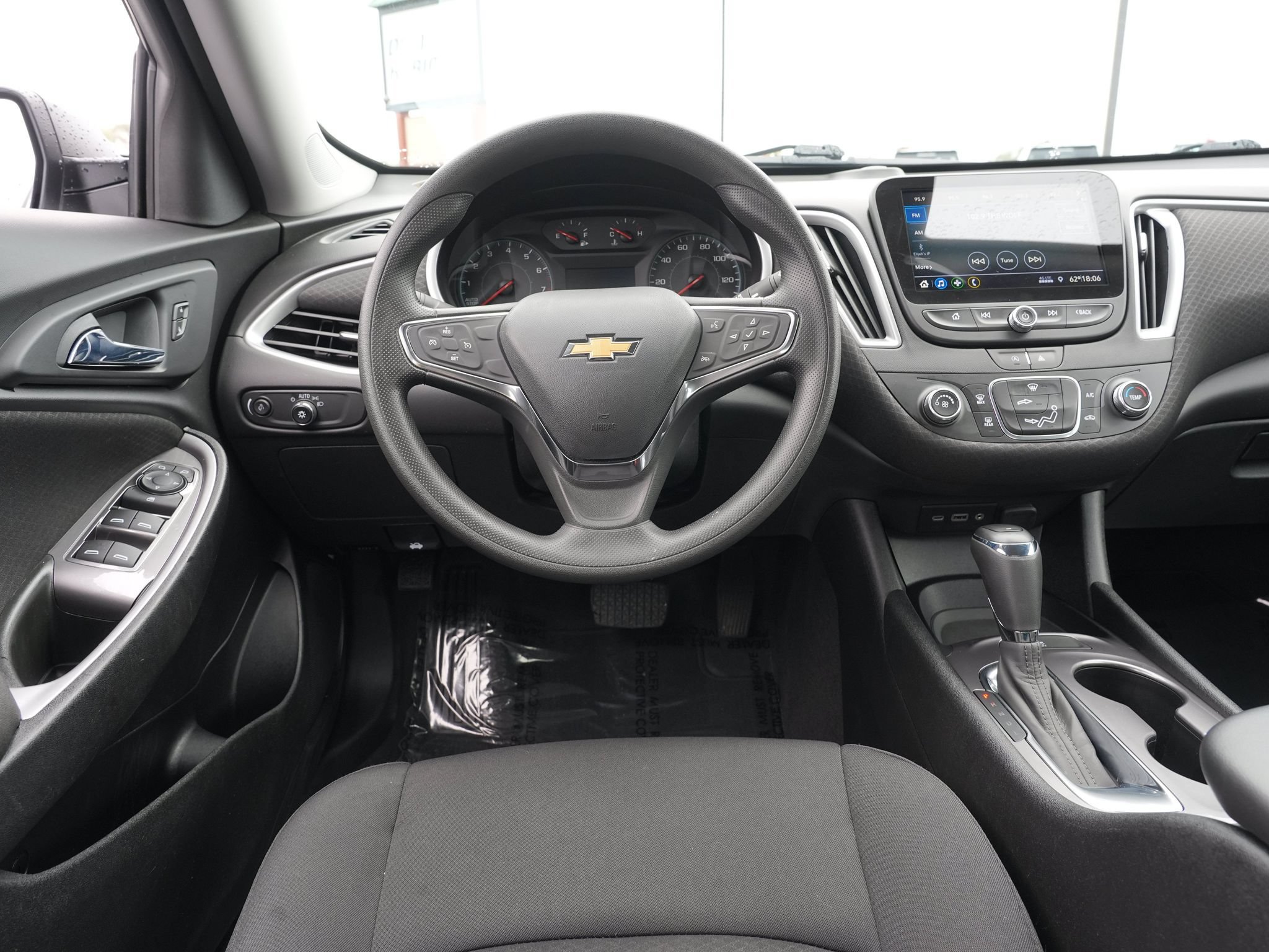 Used 2020 Chevrolet Malibu LS FWD image 21