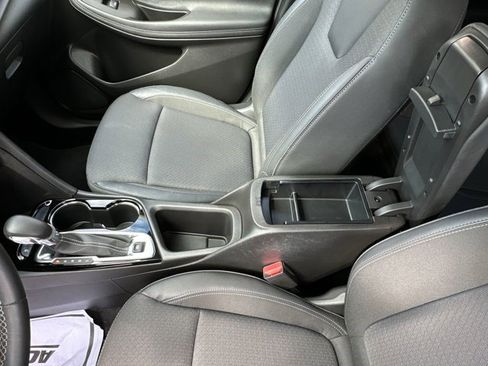 Certified 2022 Buick Encore GX Select image 28