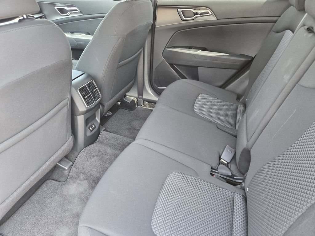 New 2026 Kia Sportage LX w/ LX Convenience Package FWD image 19