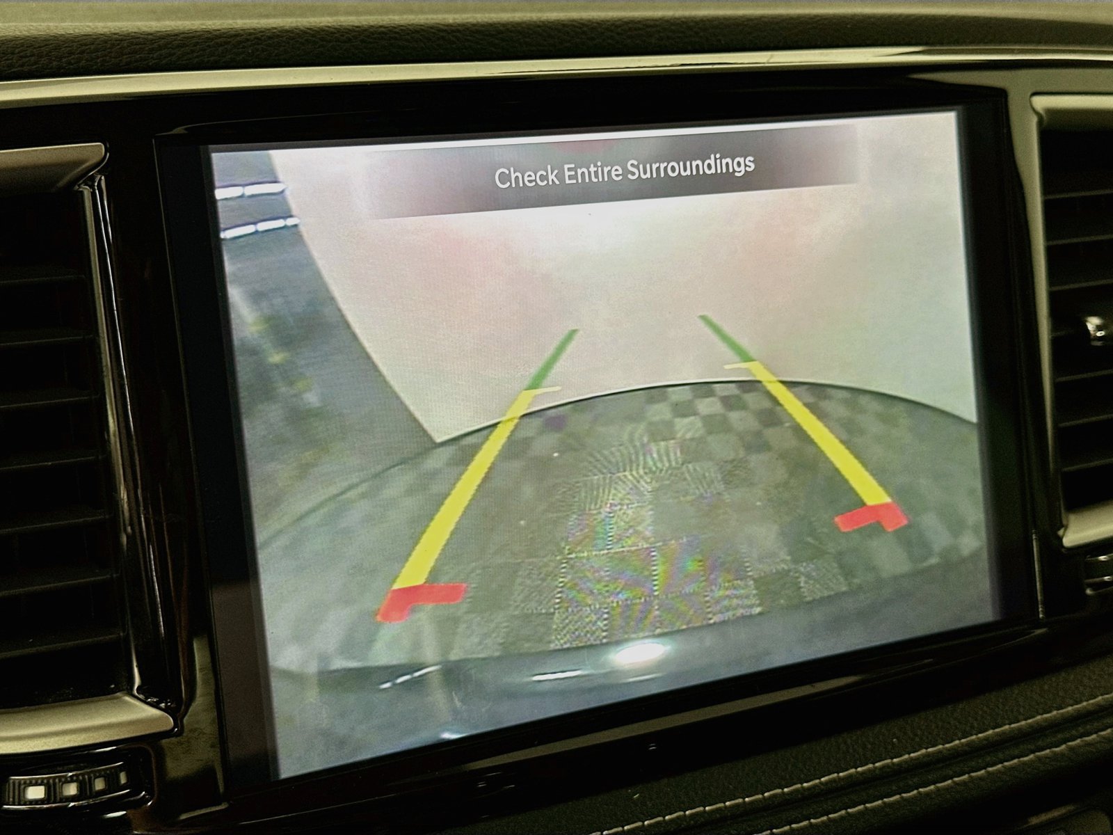 Used 2023 Chrysler Pacifica Touring-L FWD image 14