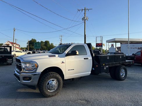 Used 2019 RAM 3500 Tradesman AWD/4WD image 2