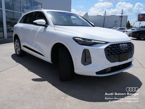 Used 2025 Audi Q5 Premium Plus w/ Premium Plus AWD/4WD image 7