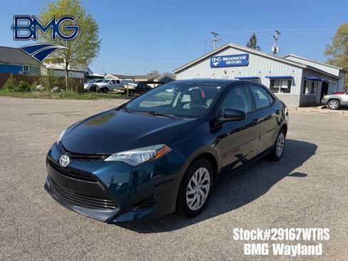 Used 2018 Toyota Corolla LE FWD image 1
