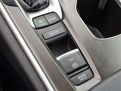 Used 2022 Honda Accord Sport image 23