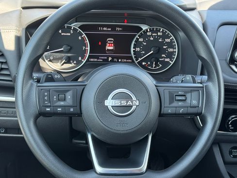 Used 2024 Nissan Rogue S FWD image 13