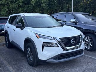 Used 2023 Nissan Rogue S FWD video 1