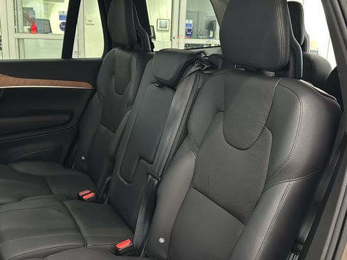 Used 2023 Volvo XC90 B5 Plus w/ Protection Package Premier AWD/4WD image 26