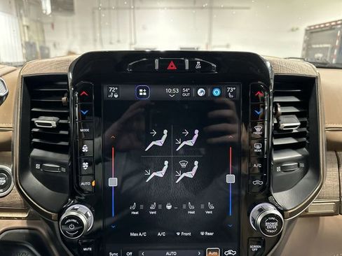 Used 2023 RAM 3500 Limited image 21