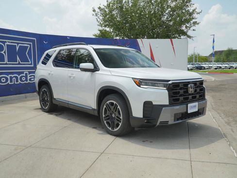 New 2026 Honda Pilot image 3