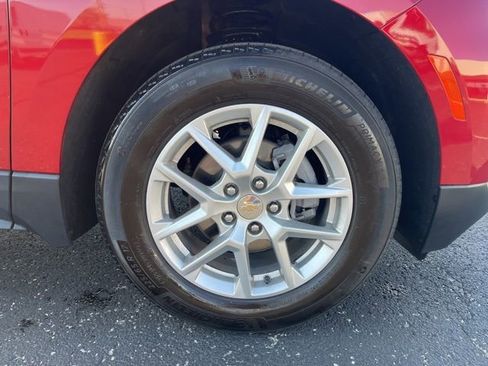 Used 2024 Chevrolet Equinox LT w/ LPO, Floor Liner Package FWD image 19