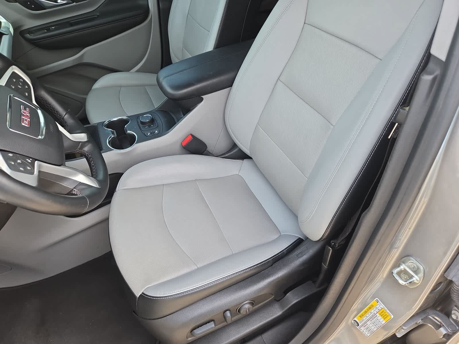 Used 2023 GMC Terrain SLT FWD image 16