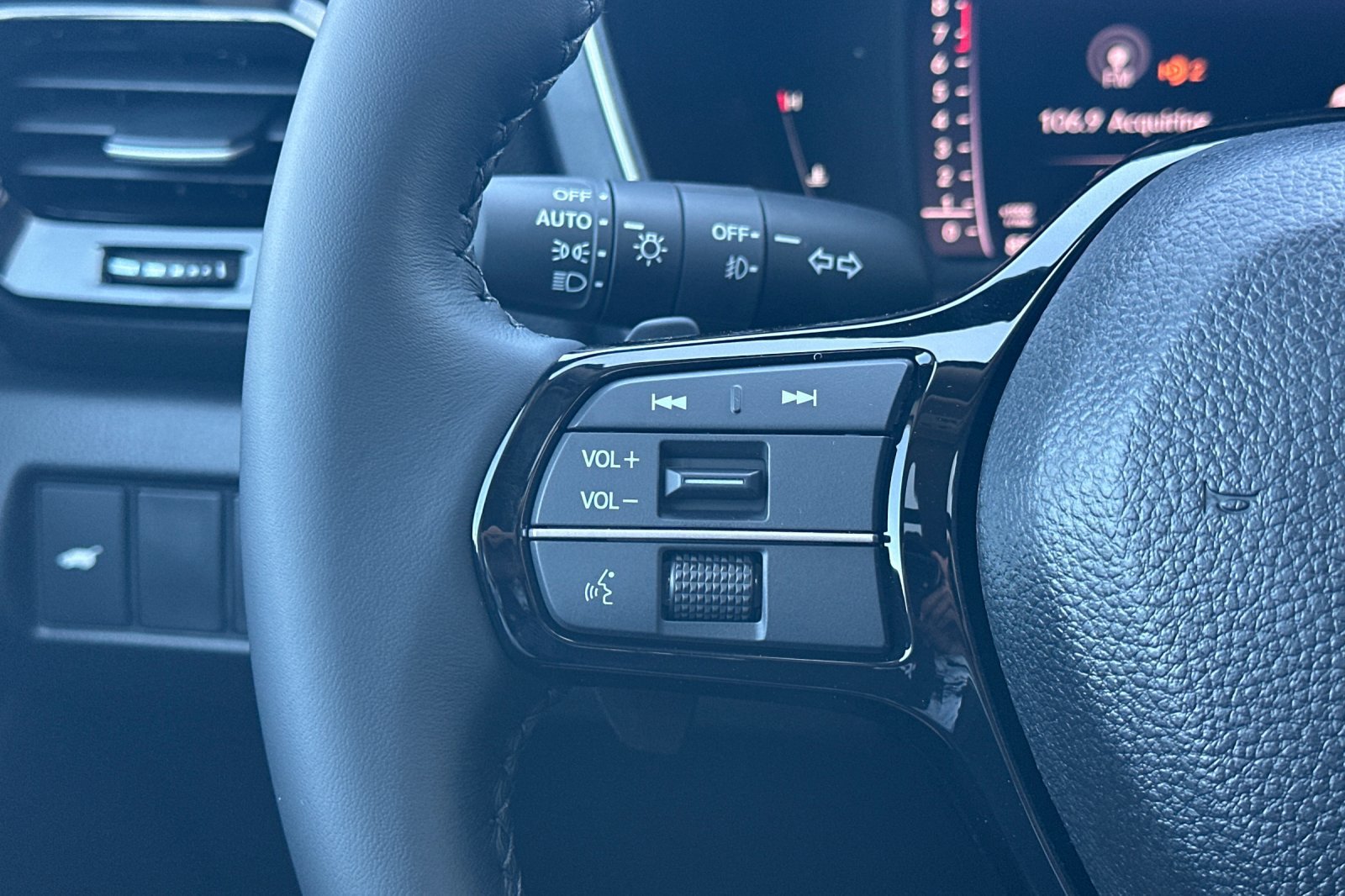 New 2026 Honda Pilot Touring image 25