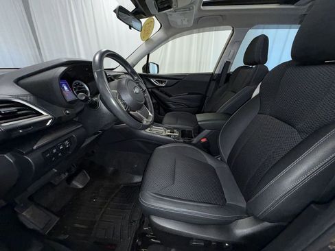 Used 2023 Subaru Forester Premium image 11