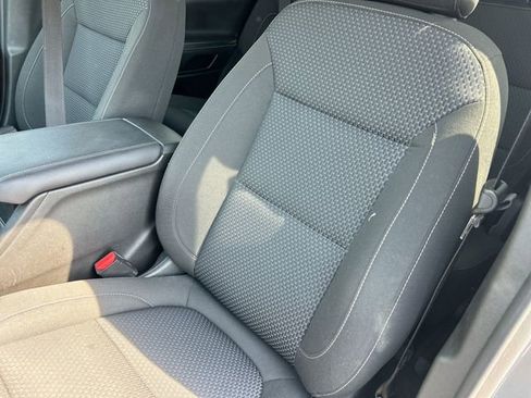 Used 2023 GMC Acadia SLE w/ Driver Convenience Package FWD image 15