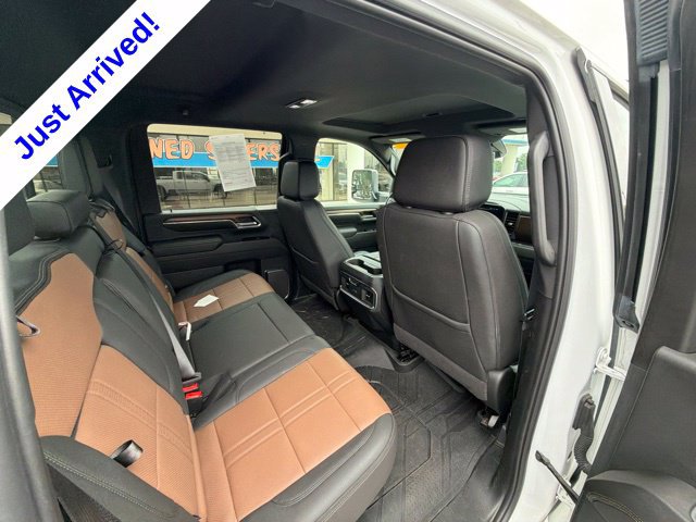 Used 2024 Chevrolet Silverado 2500 High Country AWD/4WD image 41