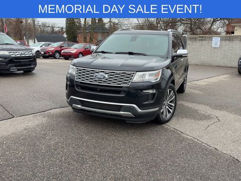 Used 2018 Ford Explorer Platinum AWD/4WD image 3