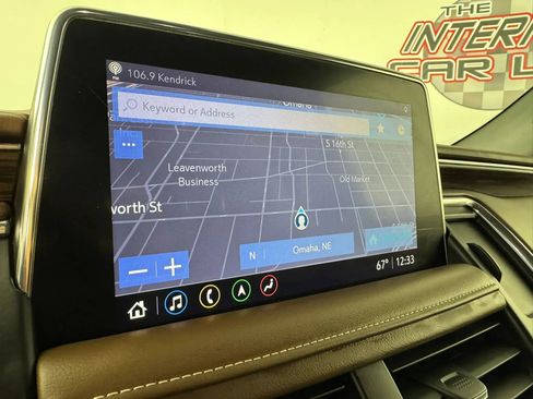 Used 2021 Chevrolet Suburban High Country w/ Premium Package AWD/4WD image 19