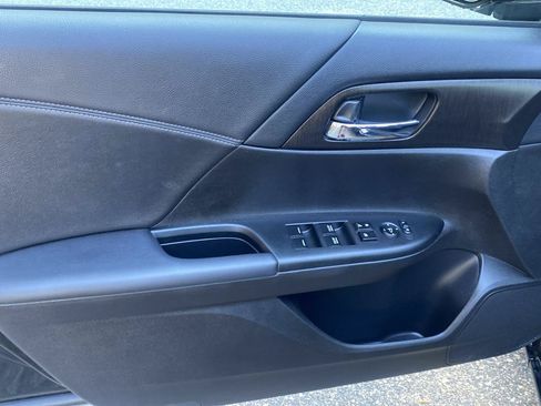 Used 2013 Honda Accord EX image 26