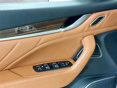 Used 2019 Maserati Levante S GranSport image 13