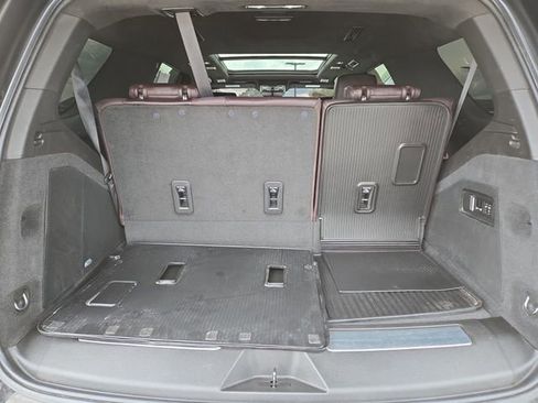 Used 2021 Cadillac Escalade Premium Luxury Platinum AWD/4WD image 40