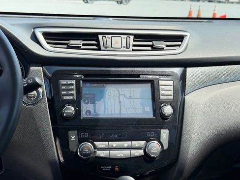 Used 2015 Nissan Rogue SL w/ SL Premium Package AWD/4WD image 13