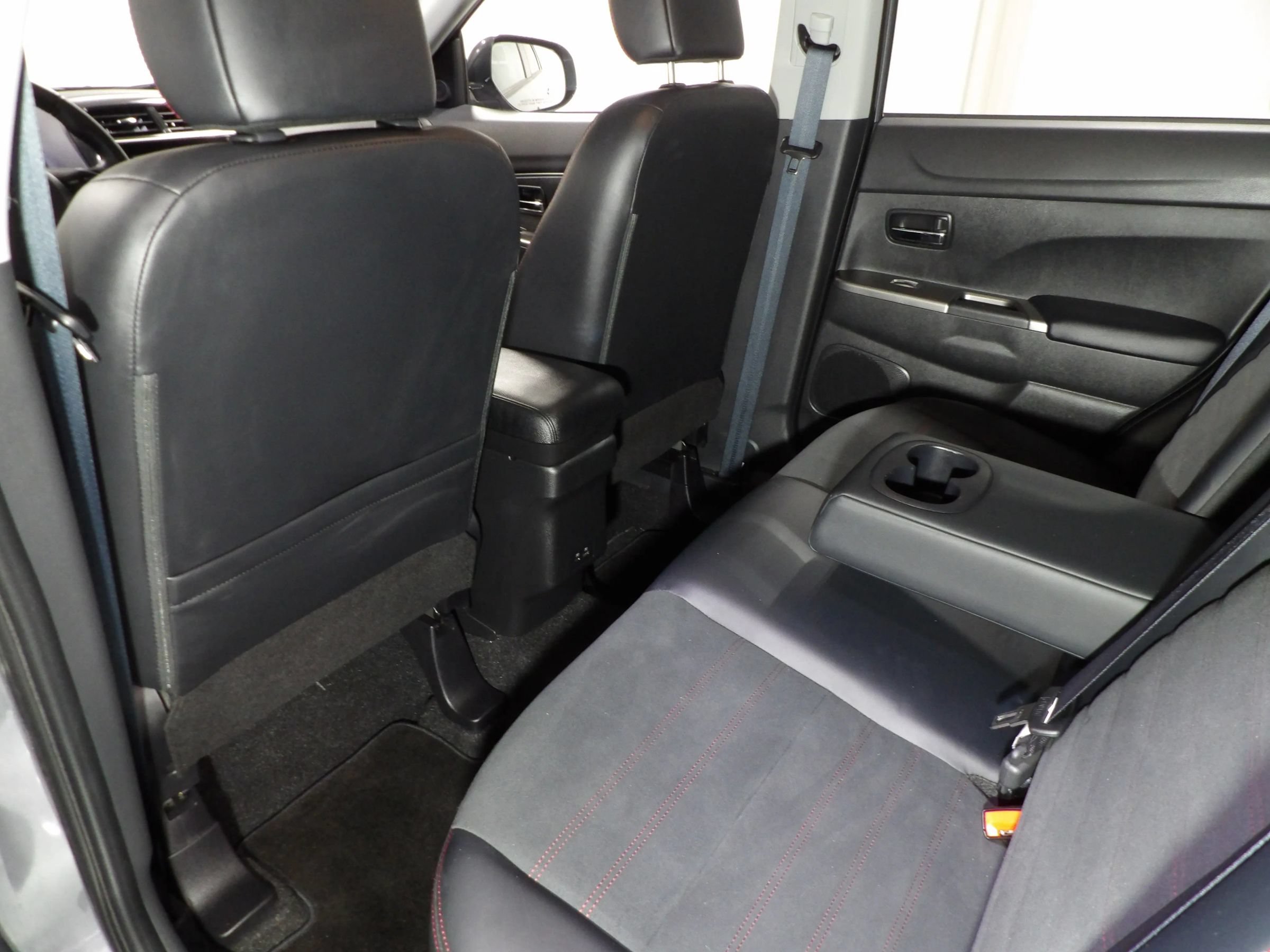 Used 2025 Mitsubishi Outlander Sport ES AWD/4WD image 10
