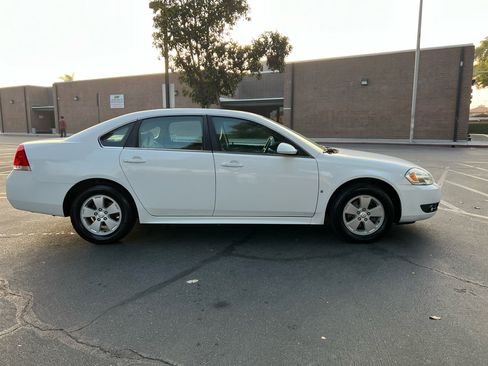 Used 2010 Chevrolet Impala LT image 14