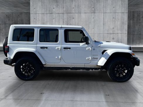 Used 2024 Jeep Wrangler Unlimited Sahara AWD/4WD image 6