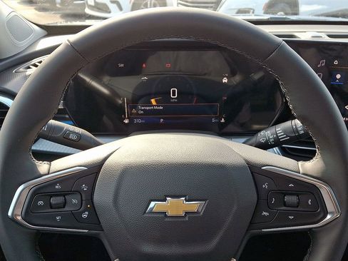 New 2026 Chevrolet Trax LT w/ Sunroof Package image 9