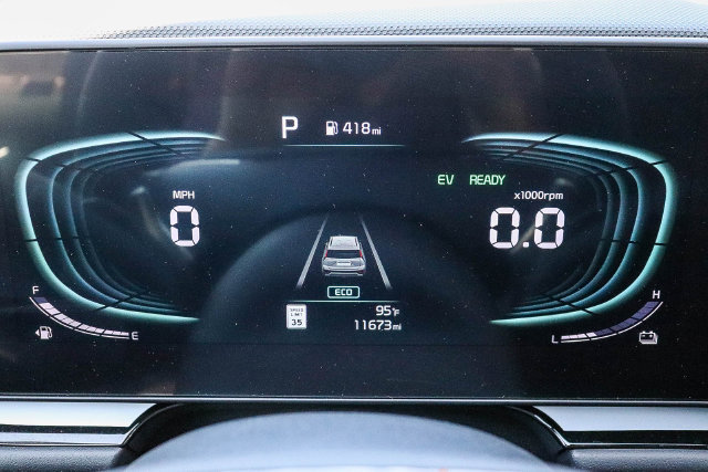 Certified 2025 Kia Niro EX FWD image 21
