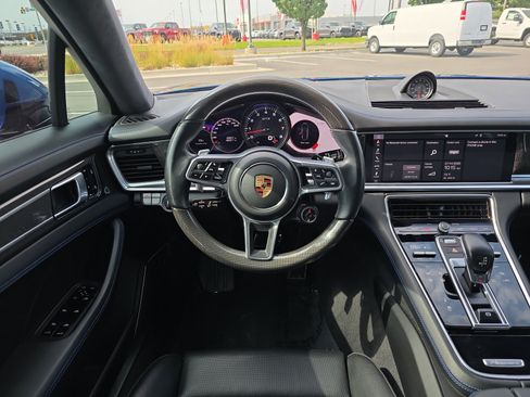 Used 2019 Porsche Panamera GTS AWD/4WD image 12