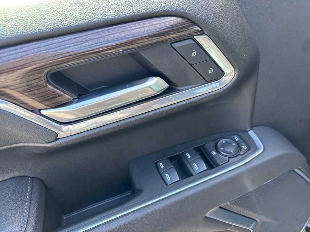 Certified 2025 Chevrolet Silverado 1500 LT RWD image 11