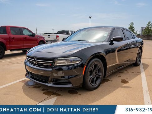 Used 2015 Dodge Charger SE w/ Popular Equipment Group RWD image 25