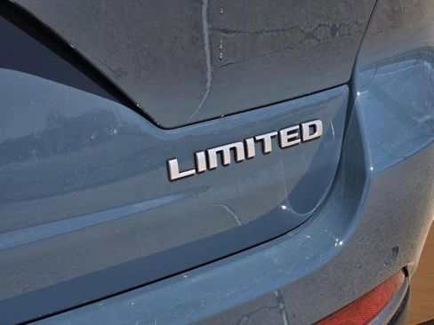 New 2026 Jeep Grand Cherokee Limited RWD image 5