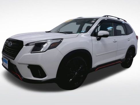 Used 2023 Subaru Forester Sport image 4