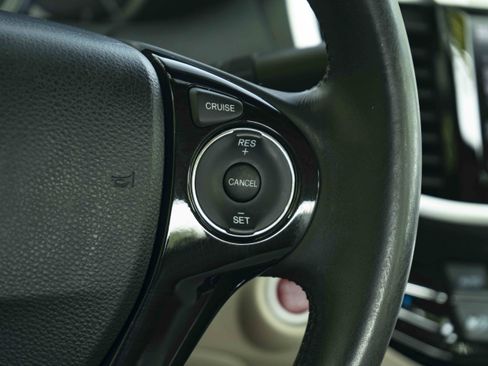 Used 2017 Honda Accord EX-L image 21
