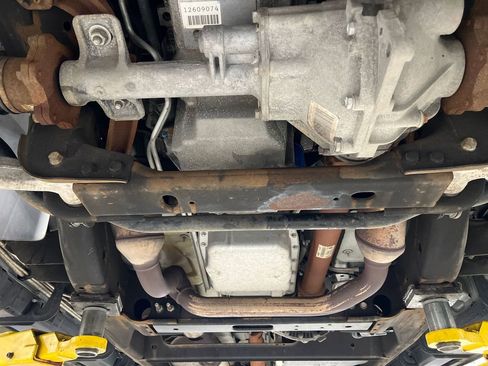 Used 2007 Cadillac Escalade AWD w/ Climate Package image 22