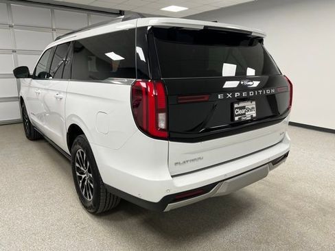 Used 2025 Ford Expedition Max Platinum image 8