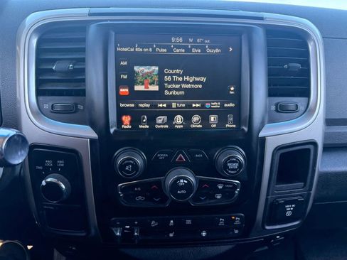 Used 2017 RAM 2500 Big Horn w/ Sport Appearance Group AWD/4WD image 16