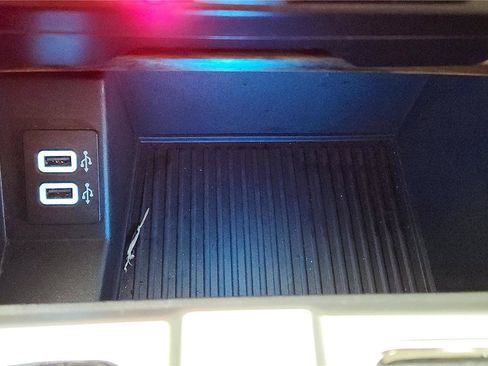 Used 2018 Ford F150 Lariat w/ Equipment Group 502A Luxury image 44