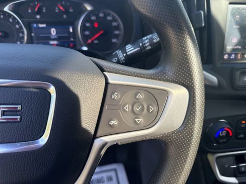 Used 2023 GMC Terrain SLE w/ Driver Convenience Package AWD/4WD image 29