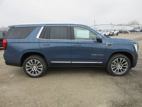 New 2026 GMC Yukon Denali image 3