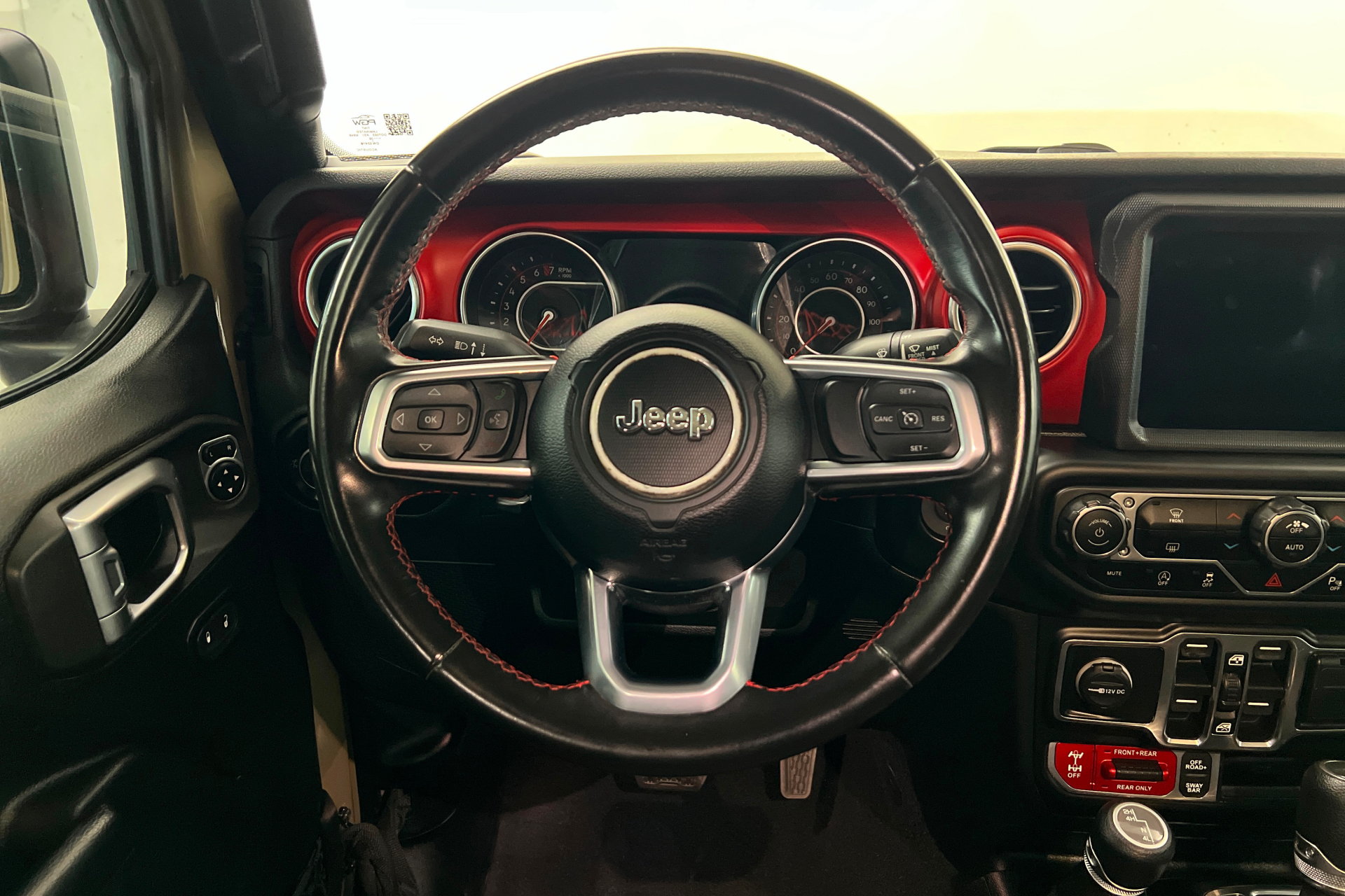 Used 2020 Jeep Gladiator Rubicon AWD/4WD image 12