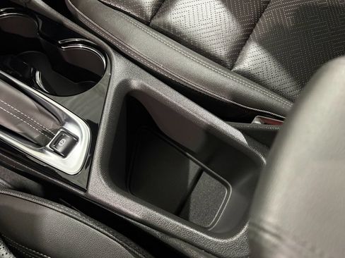 Used 2023 Buick Encore GX Essence w/ Experience Buick Package FWD image 29