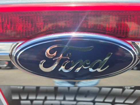 Used 2010 Ford Fusion Hybrid FWD image 11
