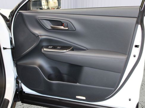Used 2025 Toyota Crown Signia w/ Advanced Technology Package AWD/4WD image 43