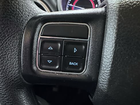 Used 2019 Dodge Journey SE FWD image 46