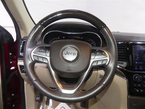 Used 2020 Jeep Grand Cherokee Overland image 31