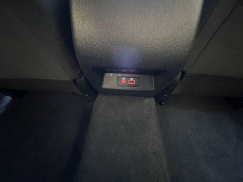 Used 2025 Nissan Altima 2.5 SV image 23